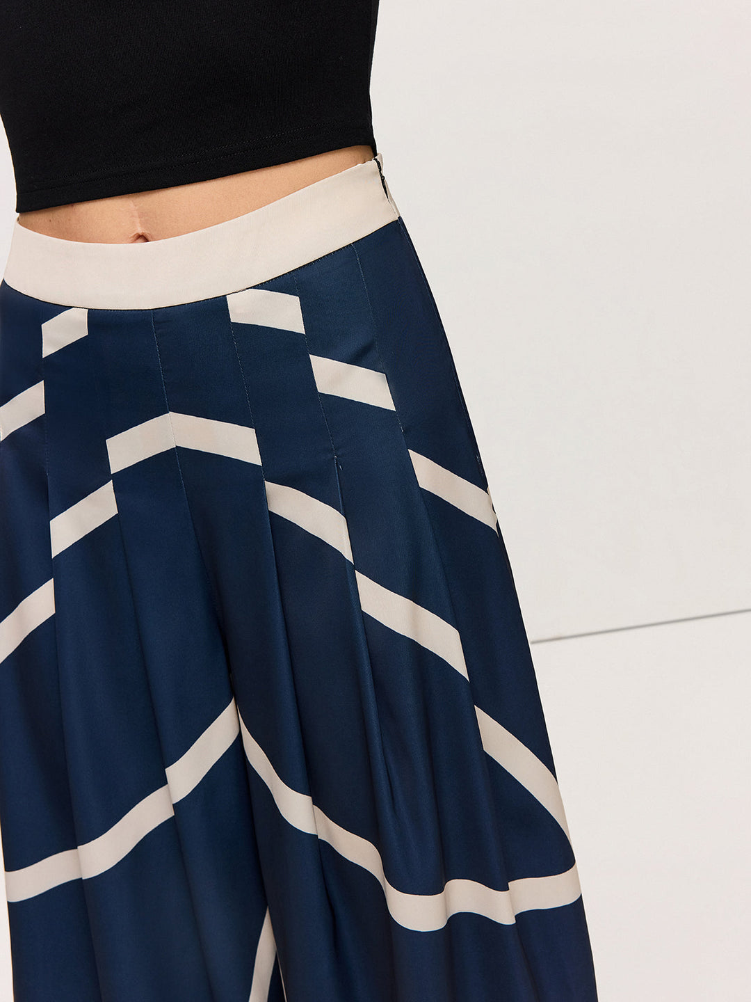 High-Waisted Wide-Leg Striped Pants