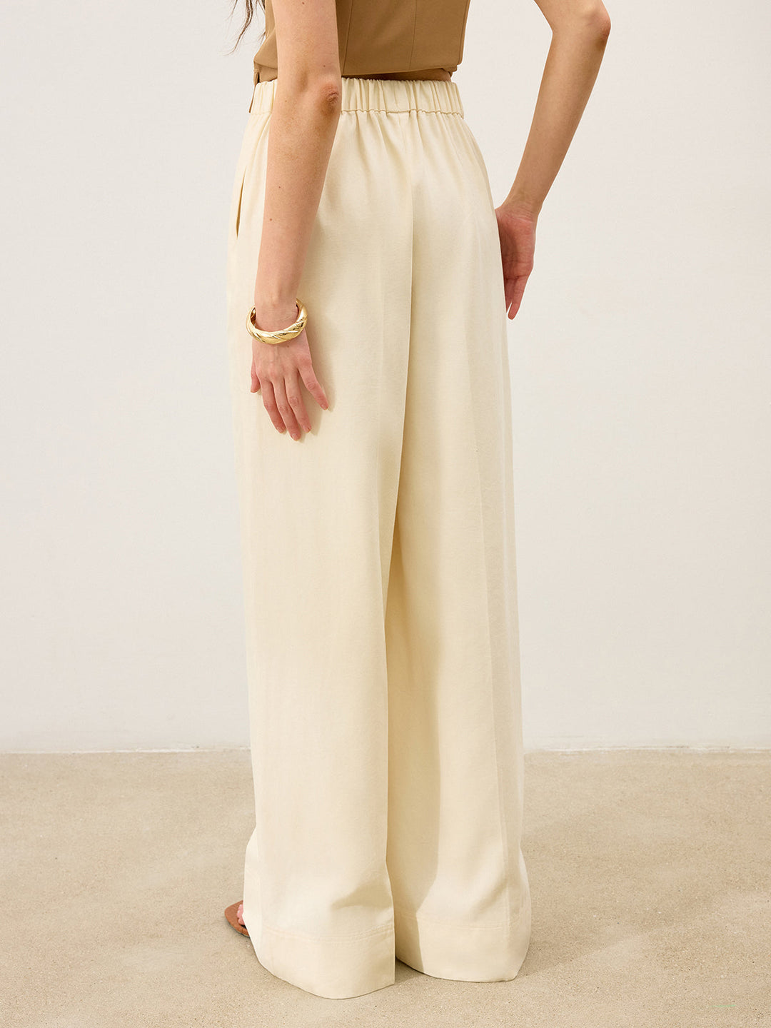 Pocketed Wide-Leg Pants