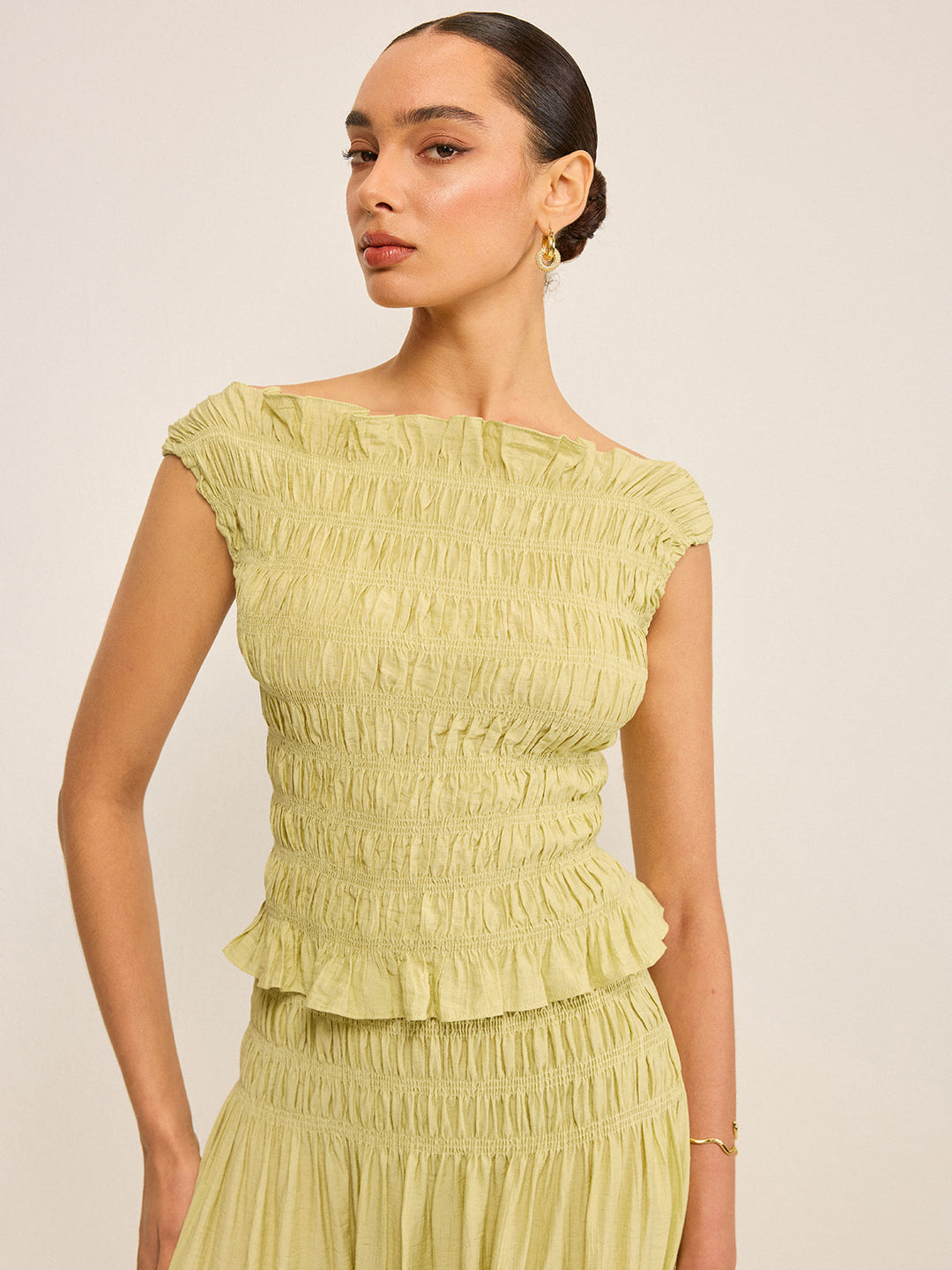 Reversible Pleated Linen Top with Ruffled Neckline