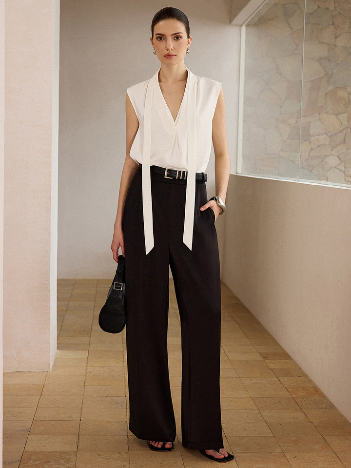 Sleeveless Blouse with Tie-Neckline