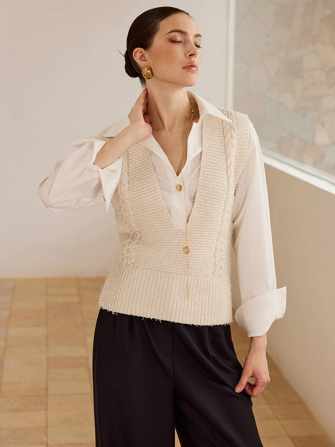 Cable Knit V-Neck Vest