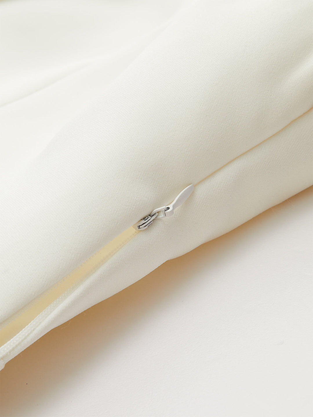 Cropped Wide-Shoulder Waist-Cinching Blazer Vest