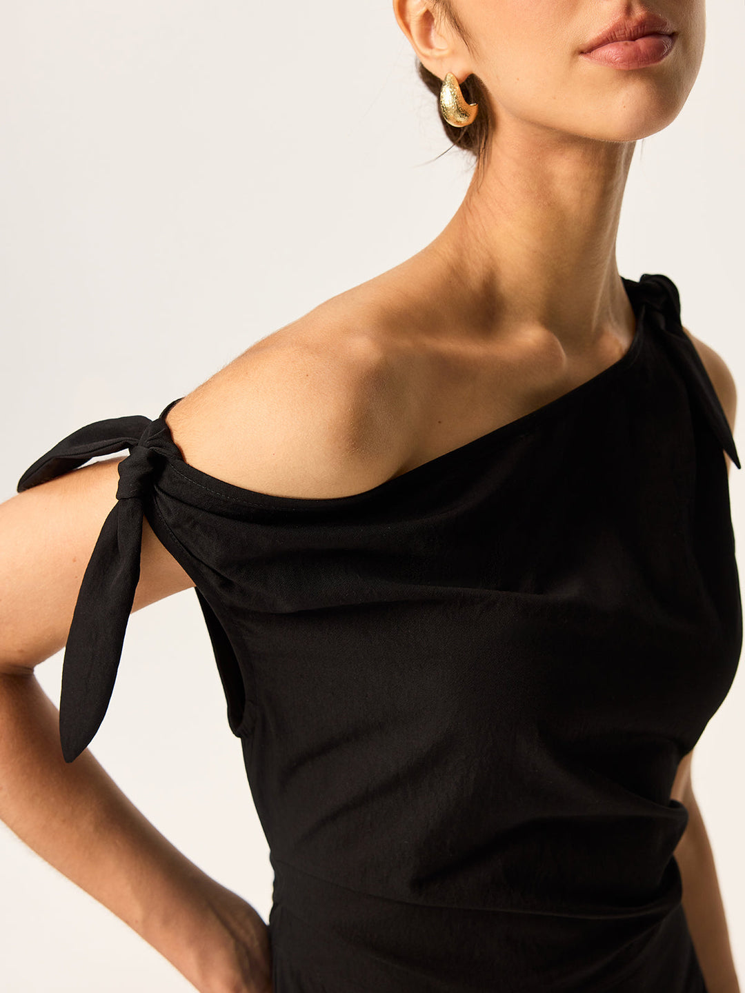 Asymmetric Pleated Maxi Dress with Bow Detail