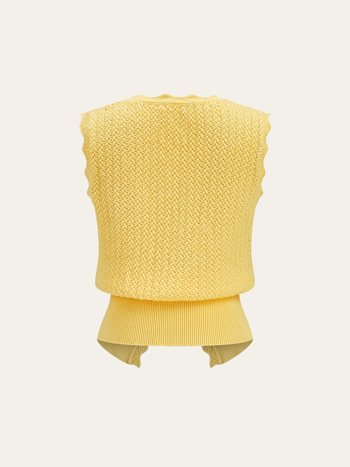Metal Detail Scallop Trim Knit Vest