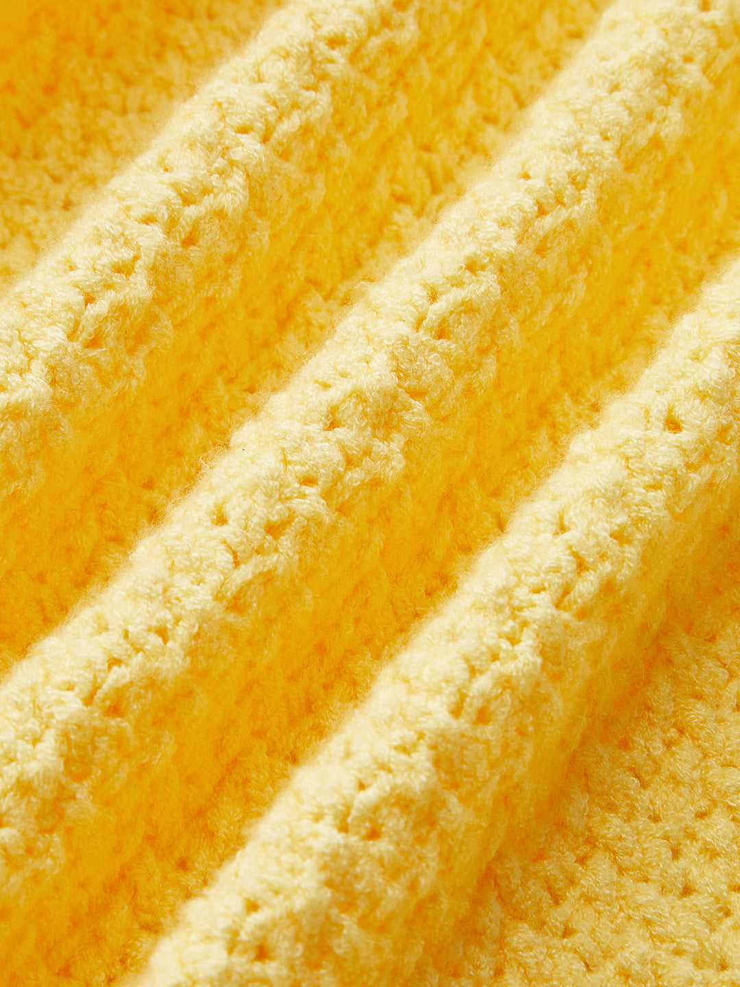 Metal Detail Scallop Trim Knit Vest