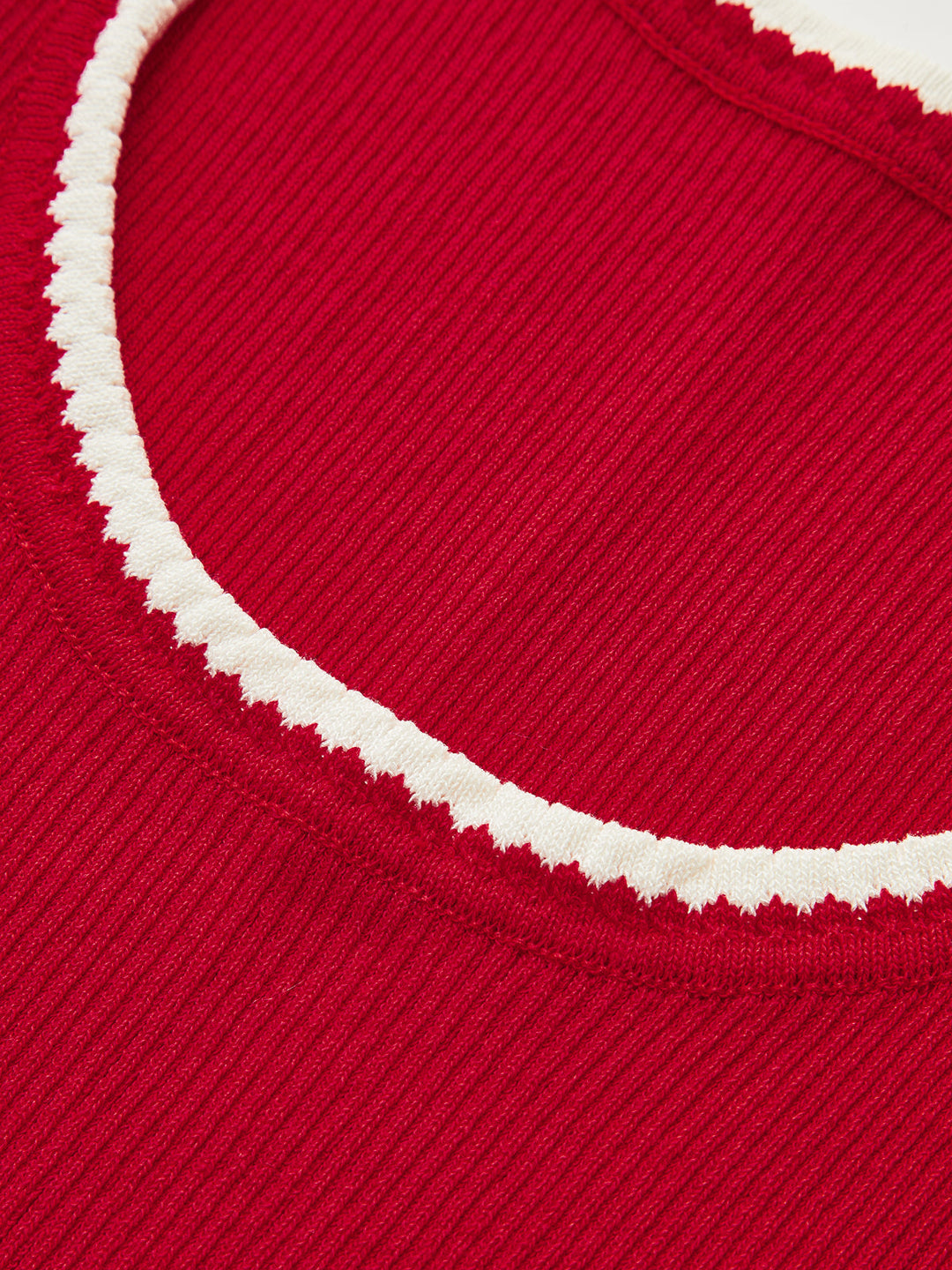 Contrast Scalloped Trim Ribbed Knit Tank Top