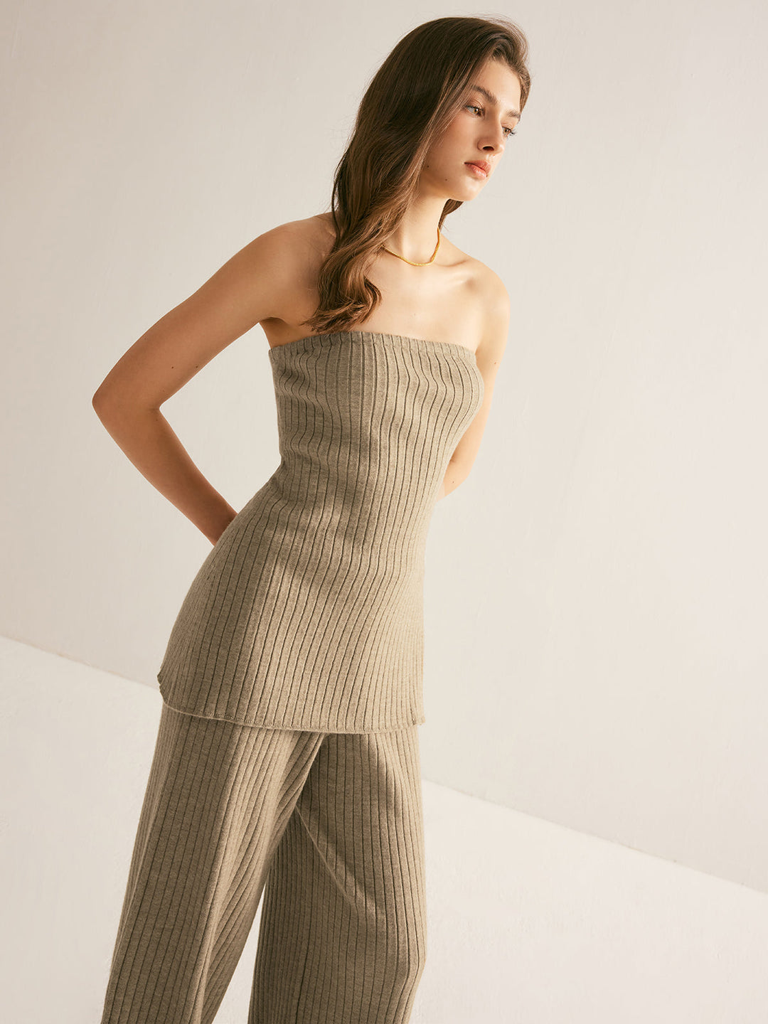 Ribbed Strapless Slit Sweater Vest