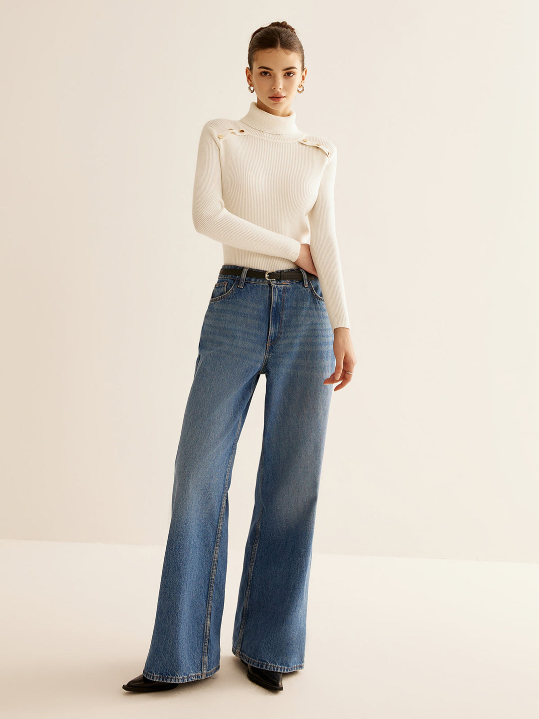 Ribbed Turtleneck Slim Sweater