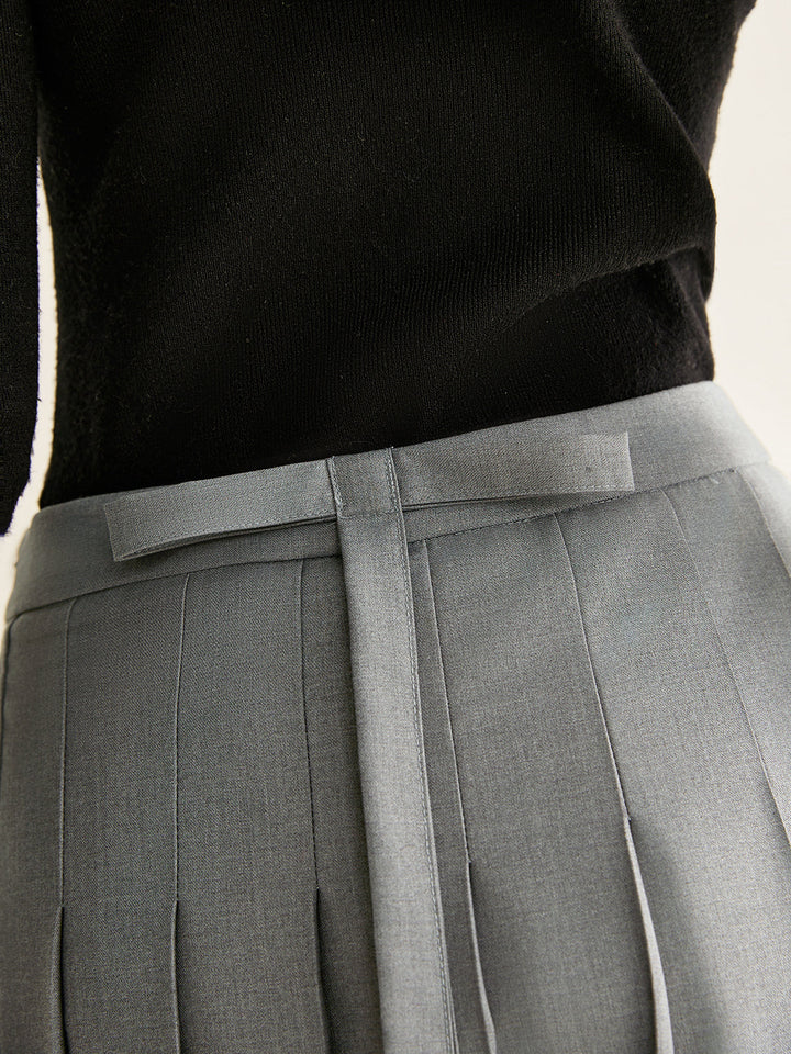 Pleated Slit Zipper Skirt