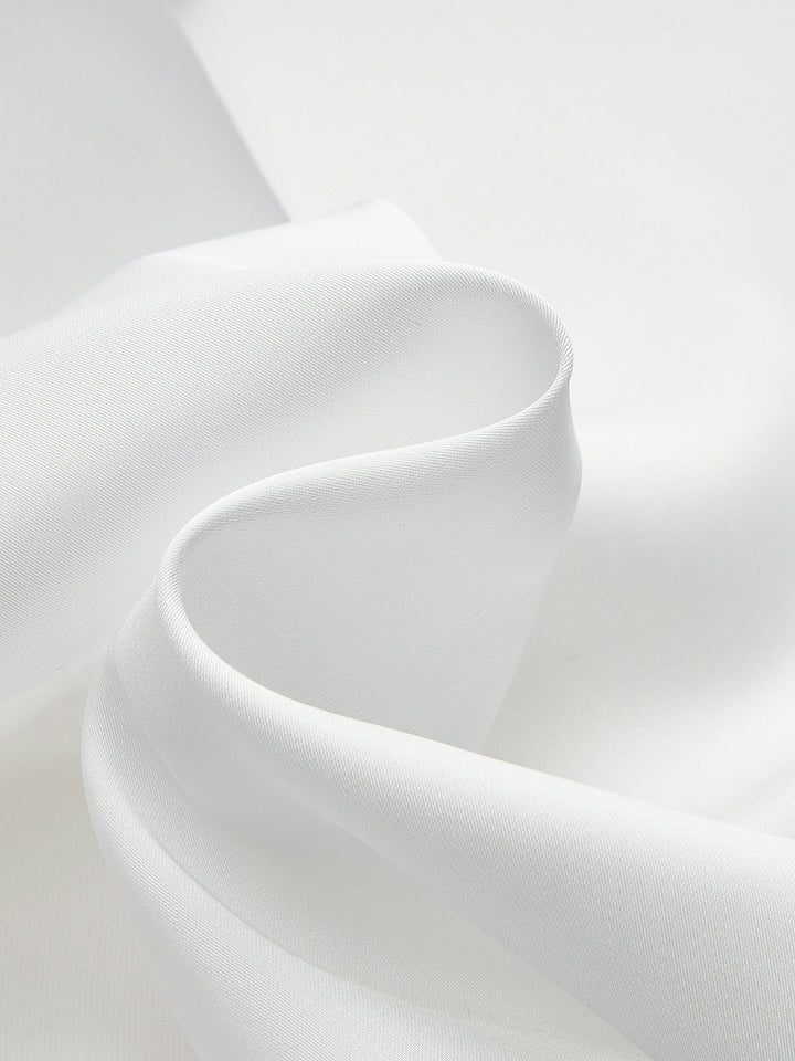 Long-Sleeve Spread Collar Buttoned Shirt