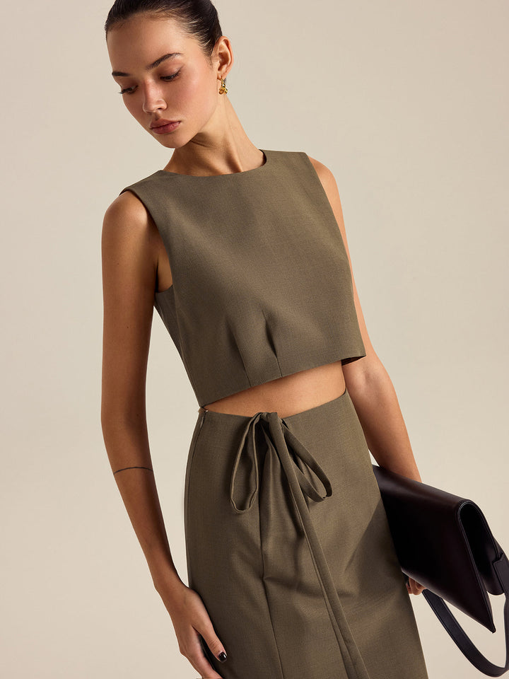 Sleeveless Round-Neck Crop Top