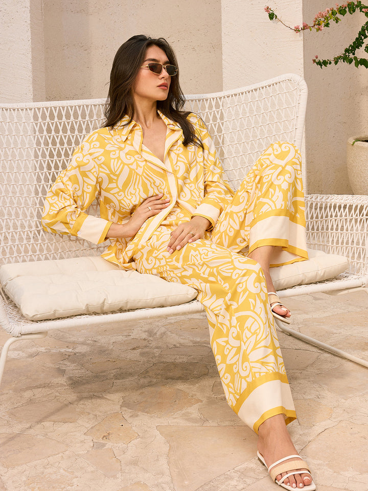 Patterned Mid-Waisted Wide-Leg Pants