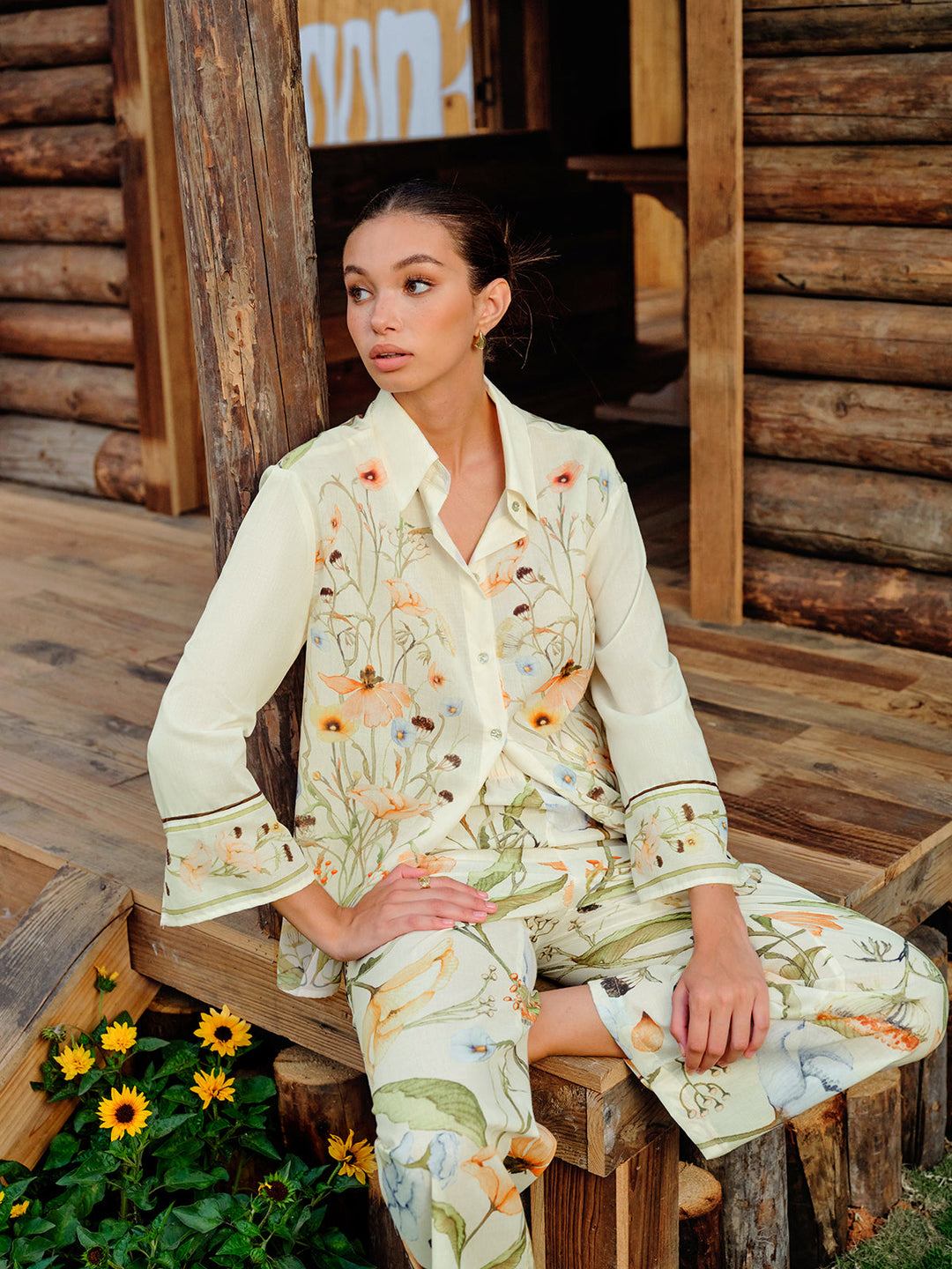 Elastic Waist Mid-Waist Floral Pants