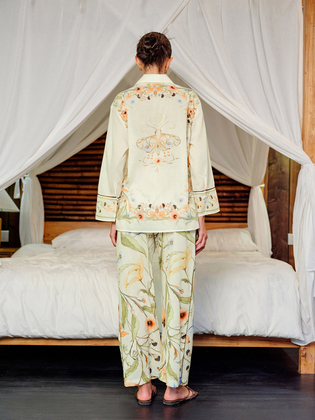 Elastic Waist Mid-Waist Floral Pants