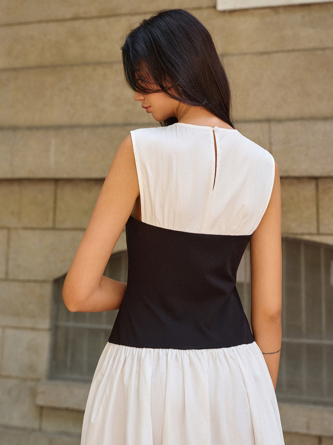 Sleeveless Color-Block Maxi Dress