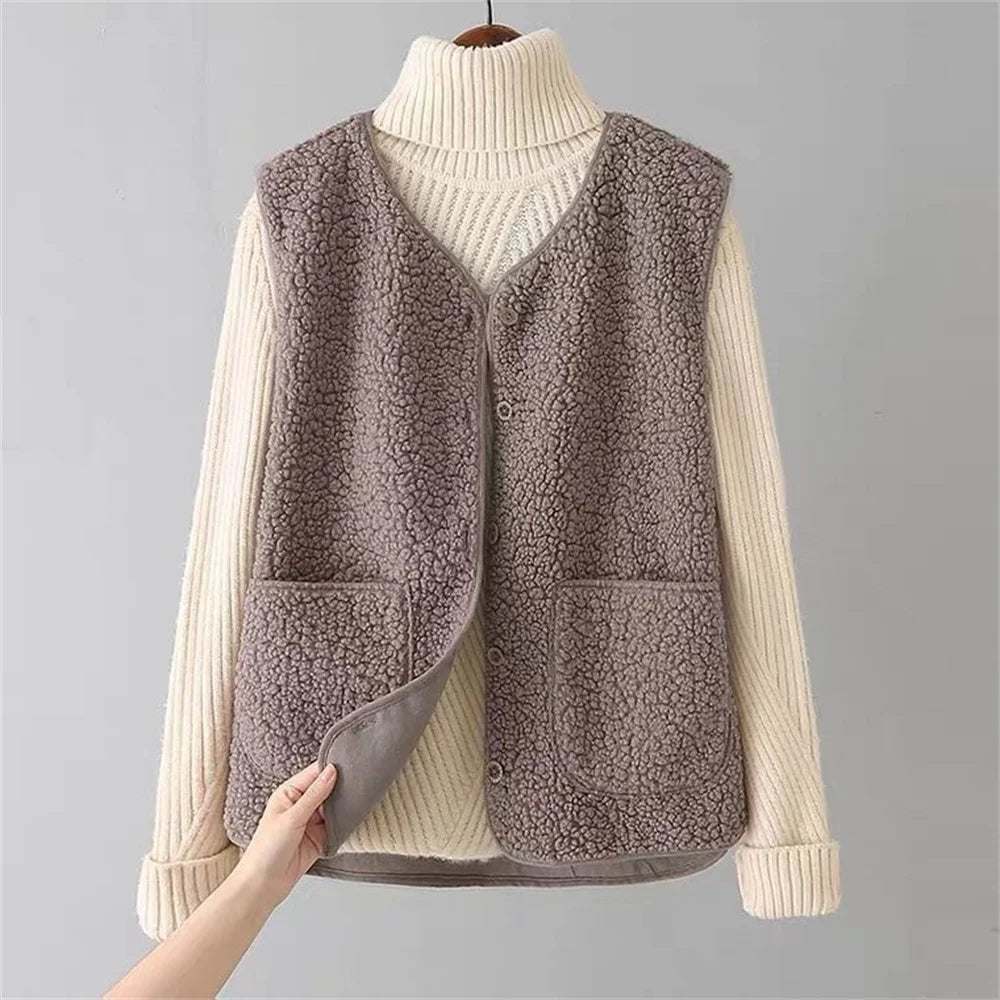 Faye Classic Vest