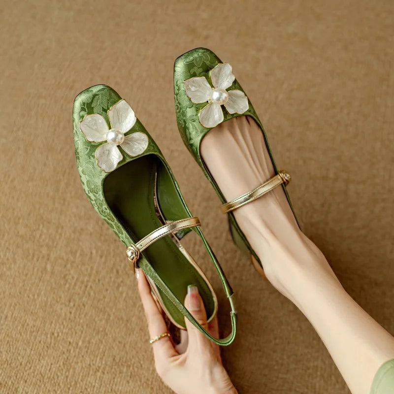 Ivora™ | Eloise Elegant Pumps