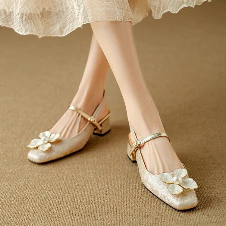 Ivora™ | Eloise Elegant Pumps